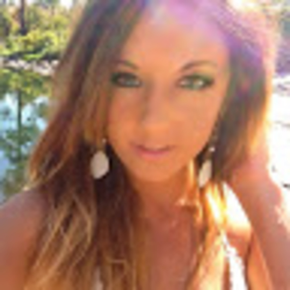 Meet your Posher, Alexis